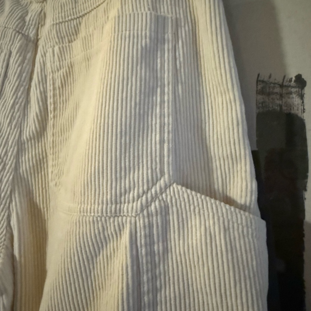 Women's Cream Wide-Leg Cropped Corduroy Pants - Picture 5 of 12